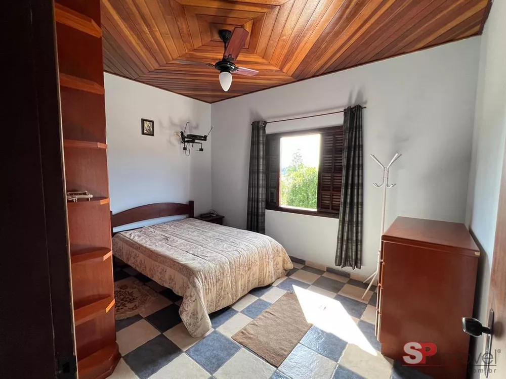 Casa à venda com 2 quartos, 550m² - Foto 3