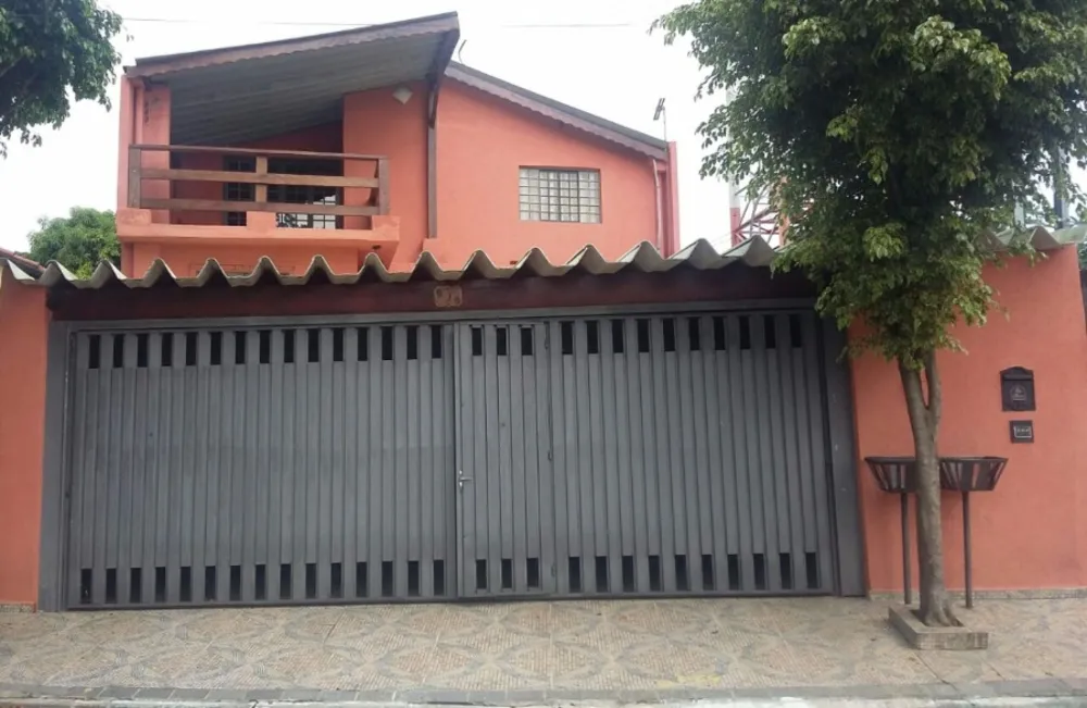 Sobrado, 5 quartos, 225 m² - Foto 1