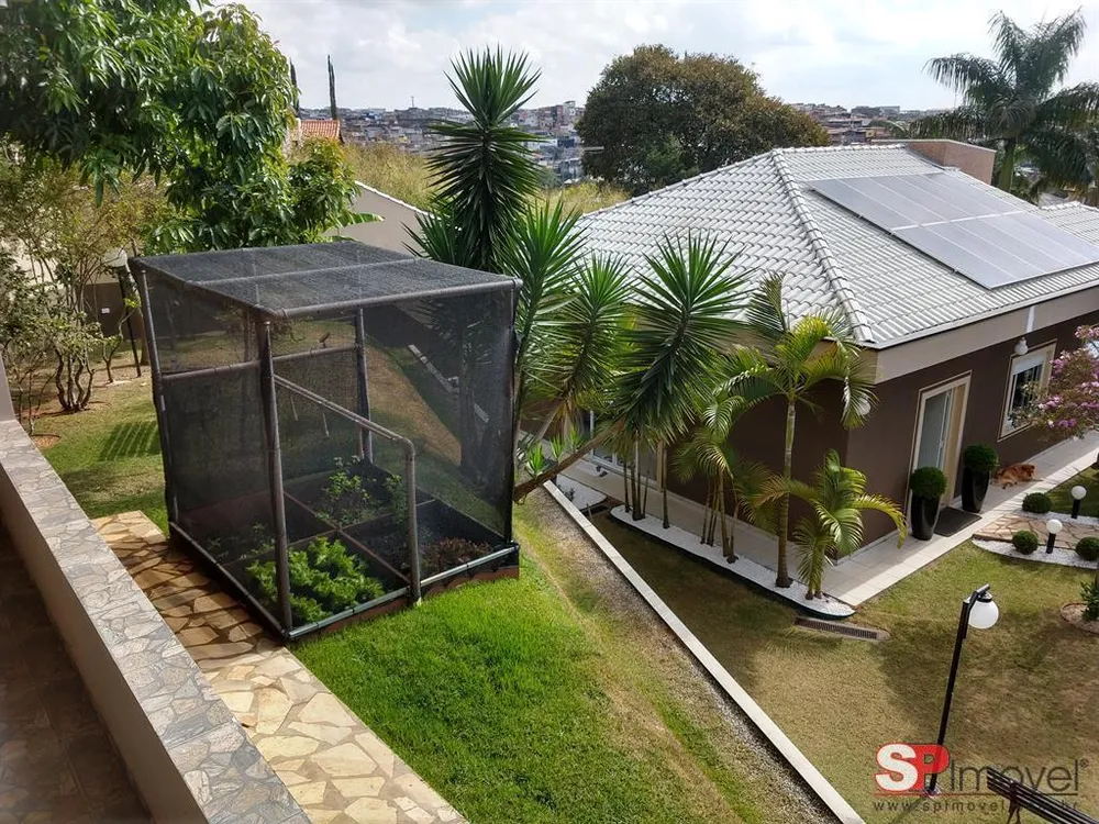 Casa, 3 quartos, 247 m² - Foto 2