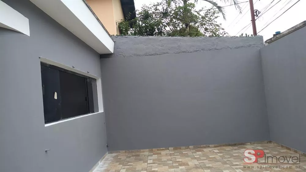 Casa à venda com 5 quartos, 120m² - Foto 1