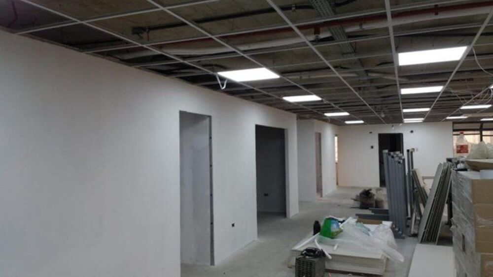 Prédio Inteiro à venda com 1 quarto, 200m² - Foto 1