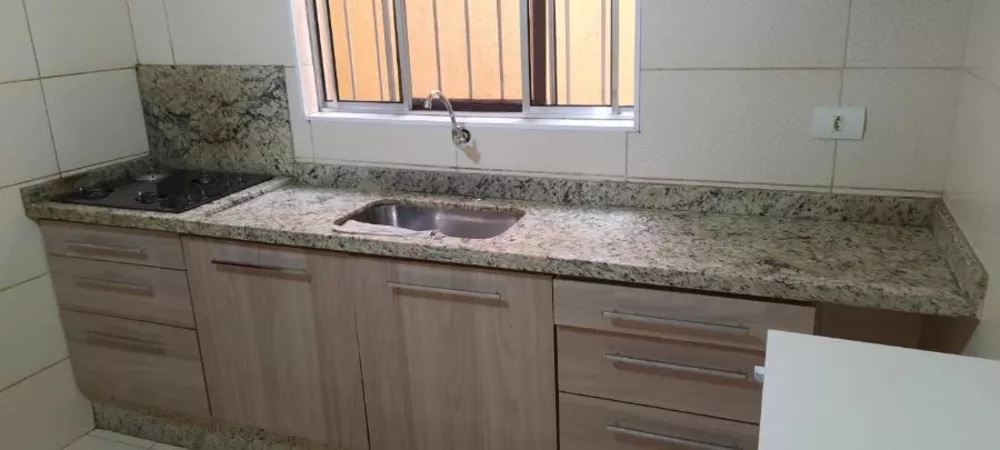 Sobrado à venda com 8 quartos, 120m² - Foto 3