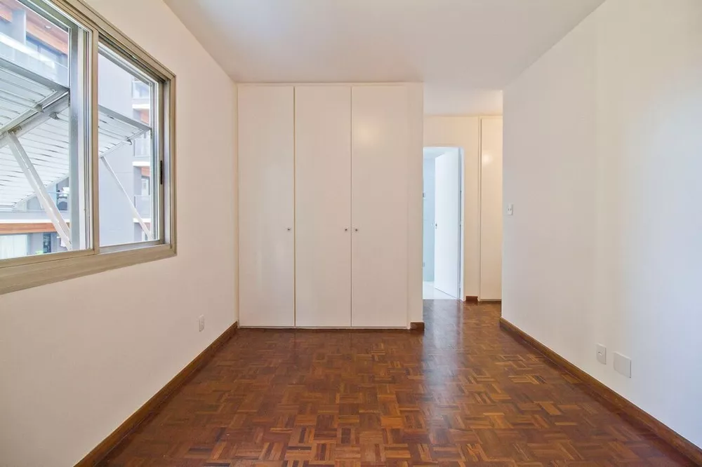 Apartamento à venda com 3 quartos, 106m² - Foto 8