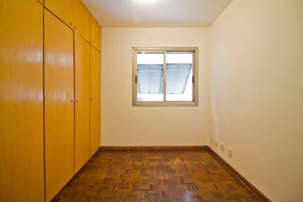 Apartamento à venda com 3 quartos, 106m² - Foto 2