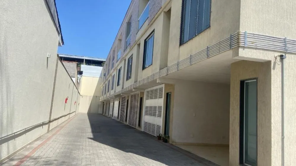 Sobrado, 3 quartos, 161 m² - Foto 1