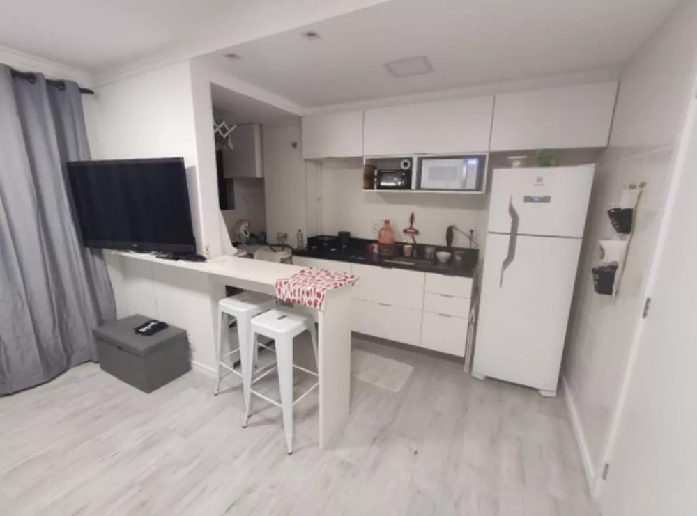 Apartamento à venda com 2 quartos, 40m² - Foto 5