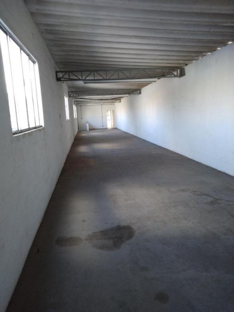 Prédio Inteiro, 2000 m² - Foto 1