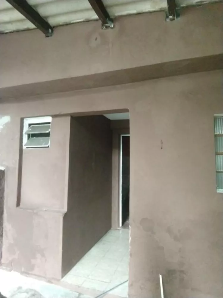 Casa à venda com 3 quartos, 120m² - Foto 2