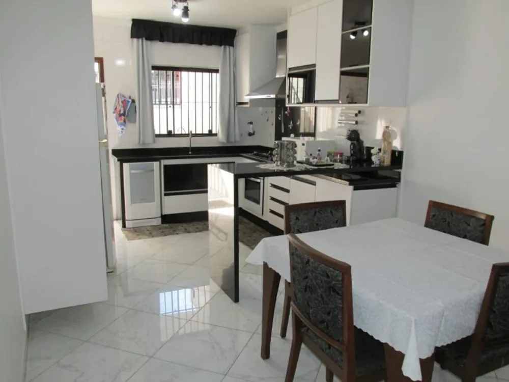 Sobrado, 3 quartos, 200 m² - Foto 2