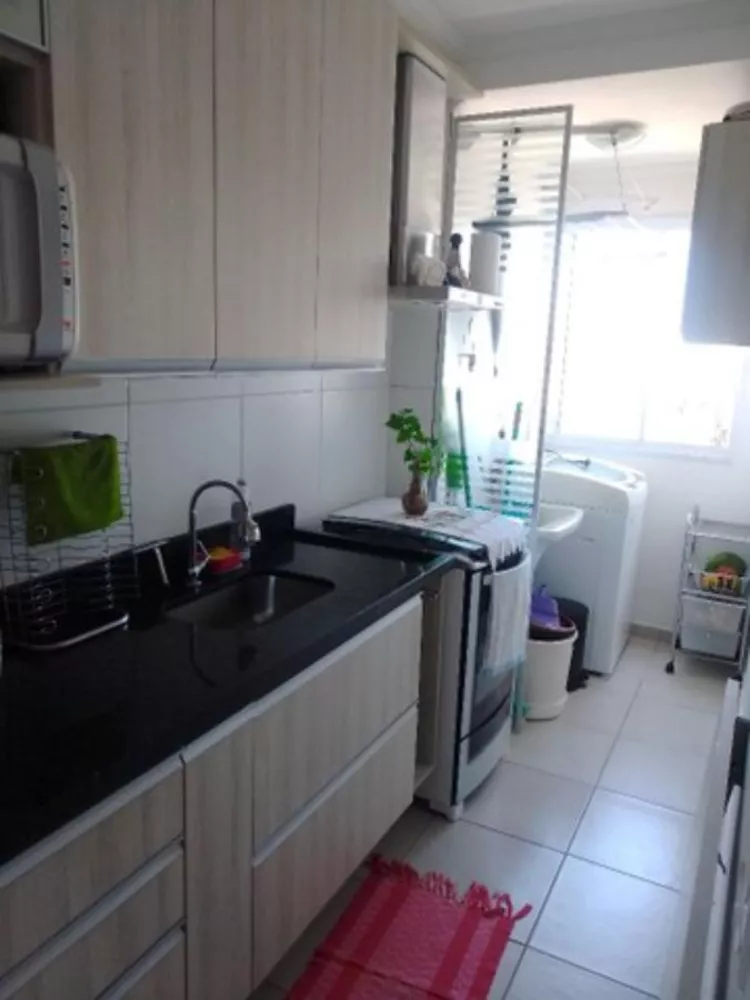 Apartamento à venda com 2 quartos, 50m² - Foto 2