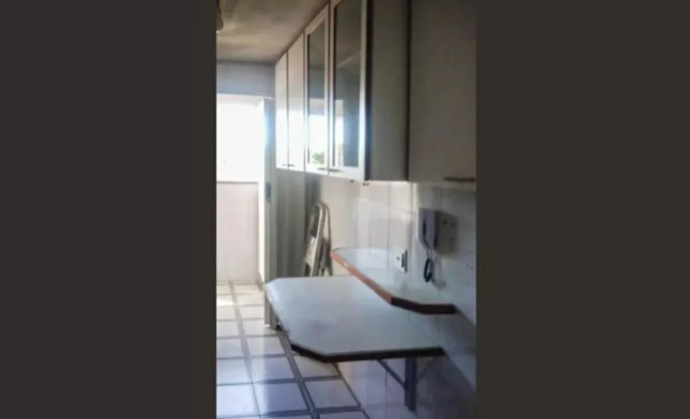 Apartamento à venda com 2 quartos, 56m² - Foto 3