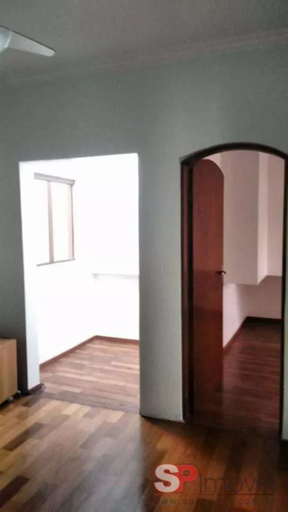 Casa à venda com 8 quartos, 394m² - Foto 1