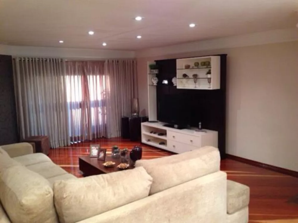 Apartamento à venda com 4 quartos, 250m² - Foto 2