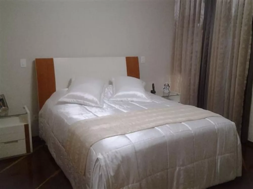 Apartamento à venda com 4 quartos, 250m² - Foto 4