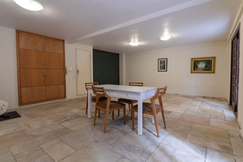 Apartamento à venda com 2 quartos, 210m² - Foto 16