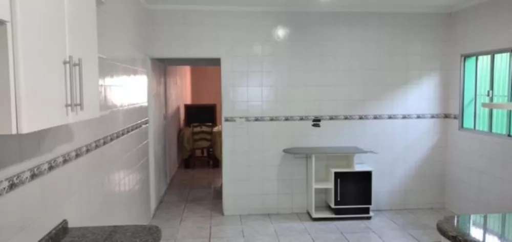 Sobrado à venda com 4 quartos, 240m² - Foto 3