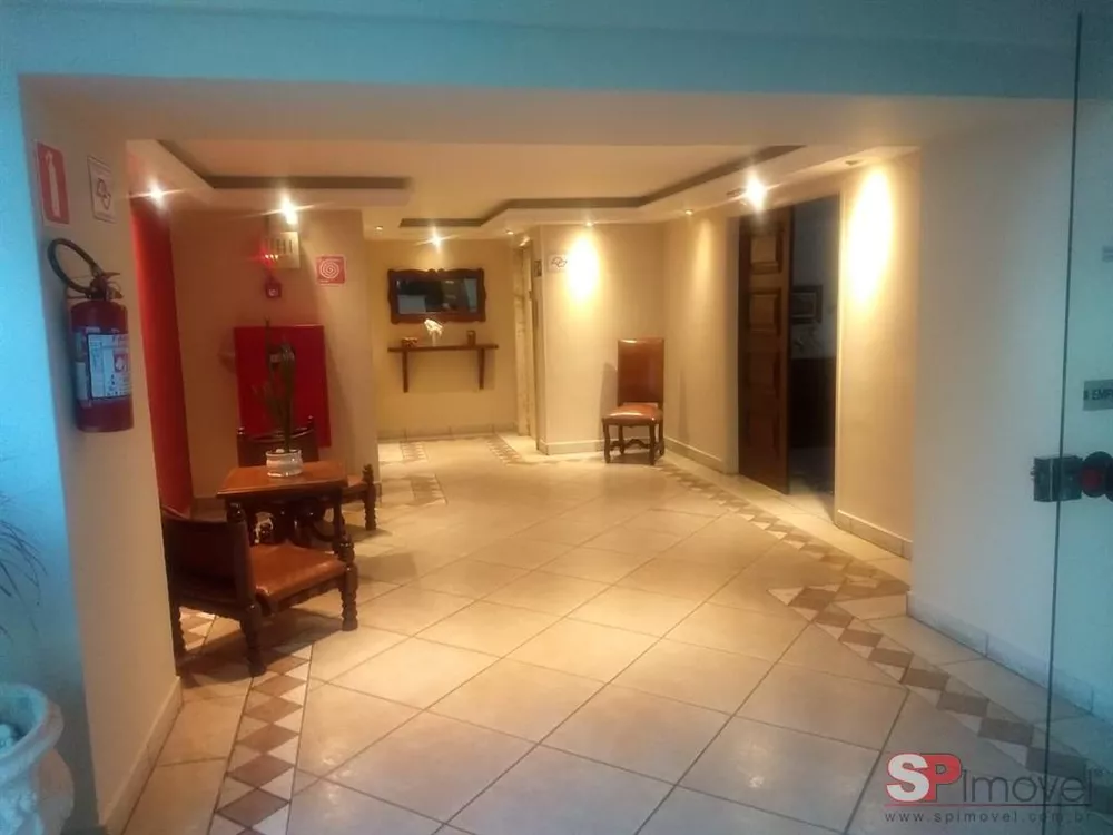 Apartamento à venda com 2 quartos, 64m² - Foto 1