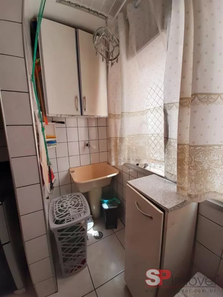 Apartamento à venda com 2 quartos, 64m² - Foto 4