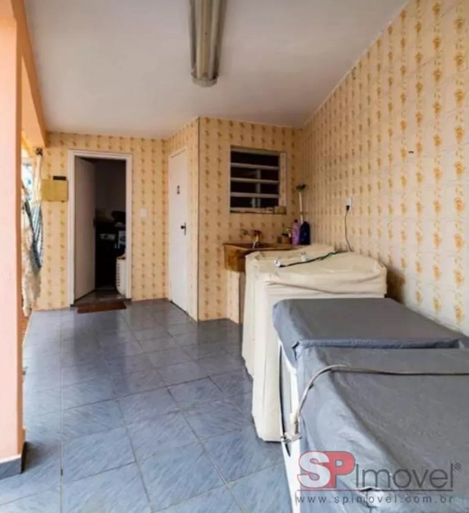 Casa à venda com 4 quartos, 220m² - Foto 11