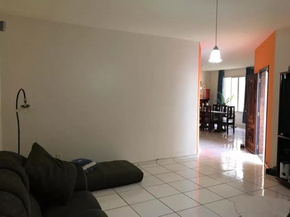 Casa, 1 quarto, 220 m² - Foto 1