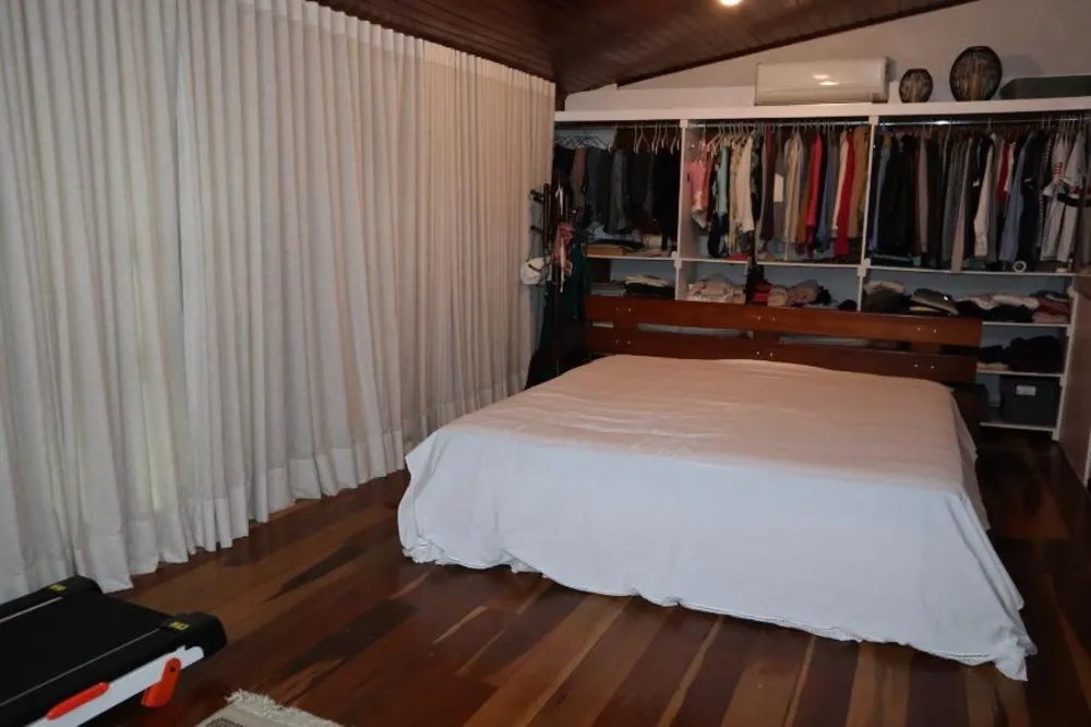 Sobrado, 6 quartos, 120 m² - Foto 1