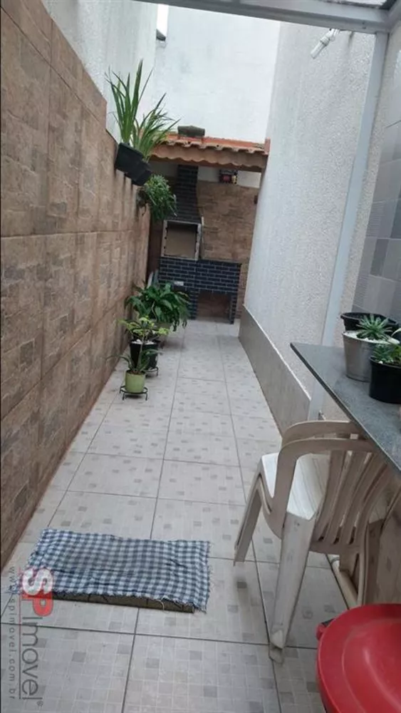 Casa à venda com 2 quartos, 90m² - Foto 2