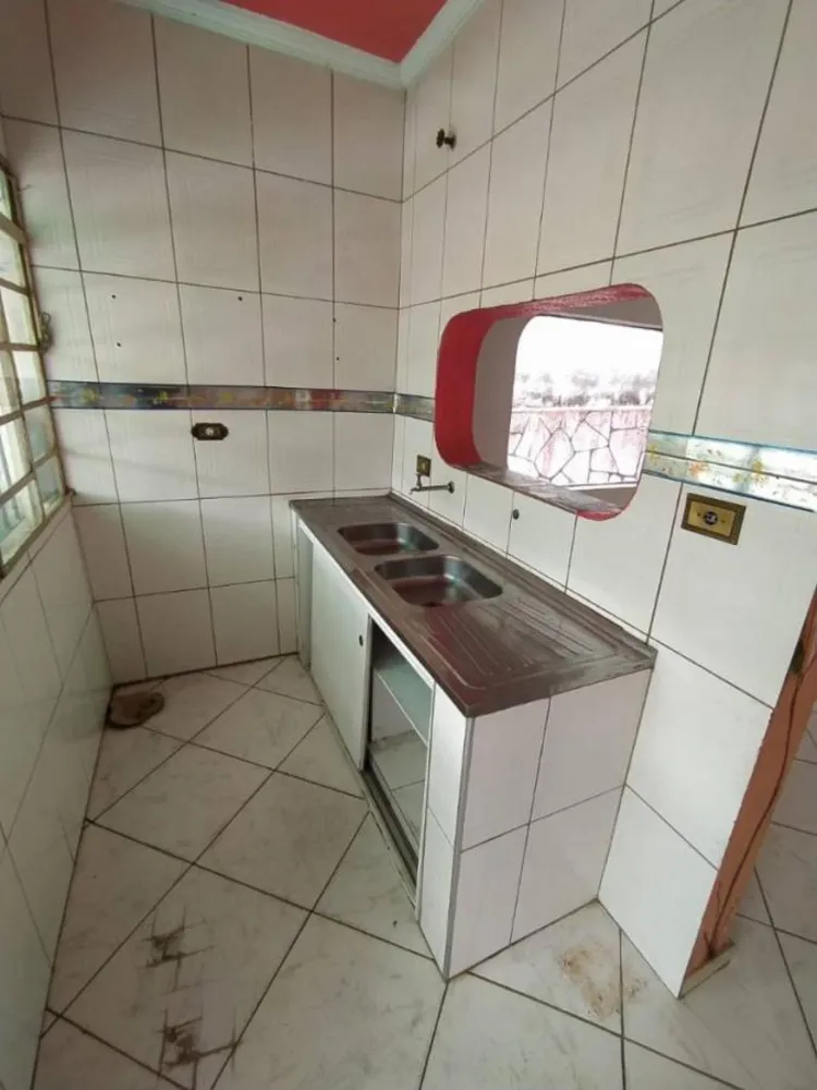 Casa, 2 quartos, 200 m² - Foto 1