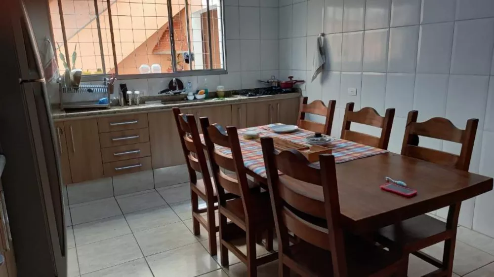 Sobrado à venda com 3 quartos, 208m² - Foto 8