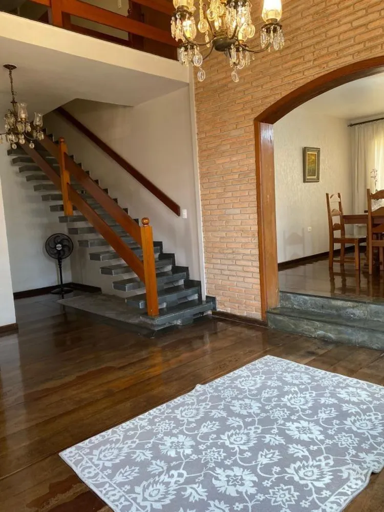 Sobrado, 3 quartos, 330 m² - Foto 1