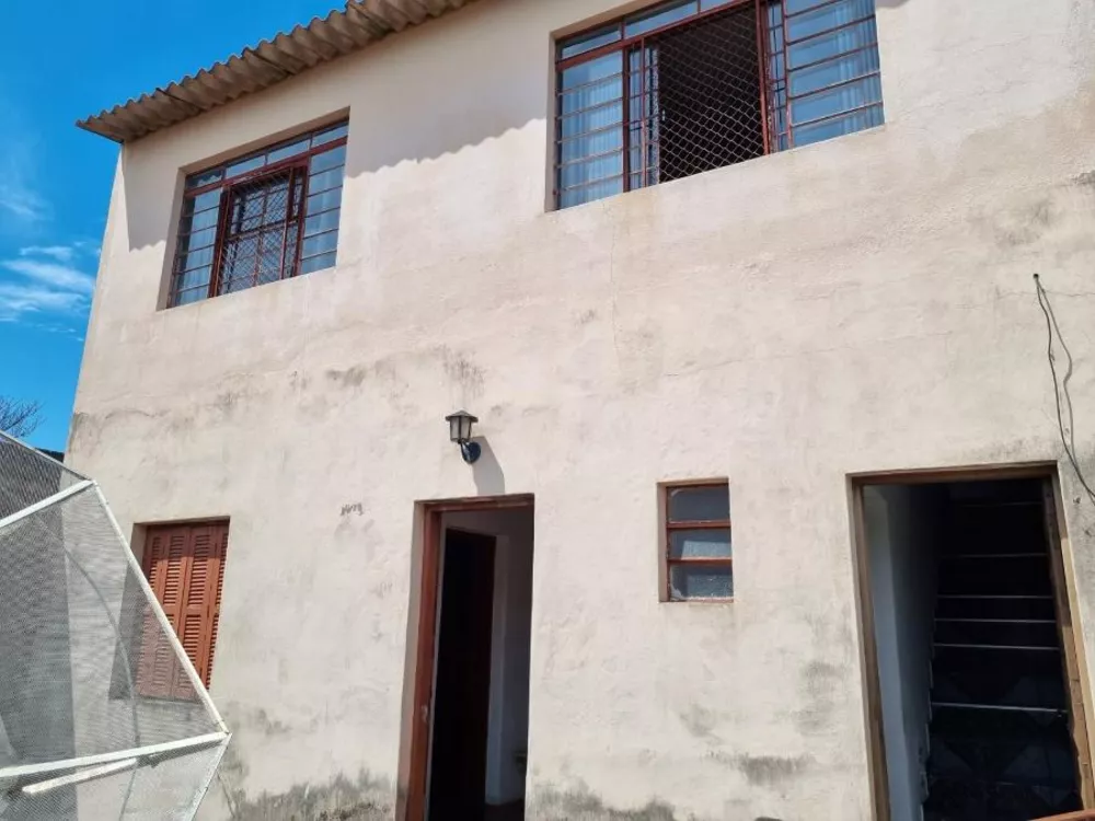 Sobrado, 3 quartos, 238 m² - Foto 1