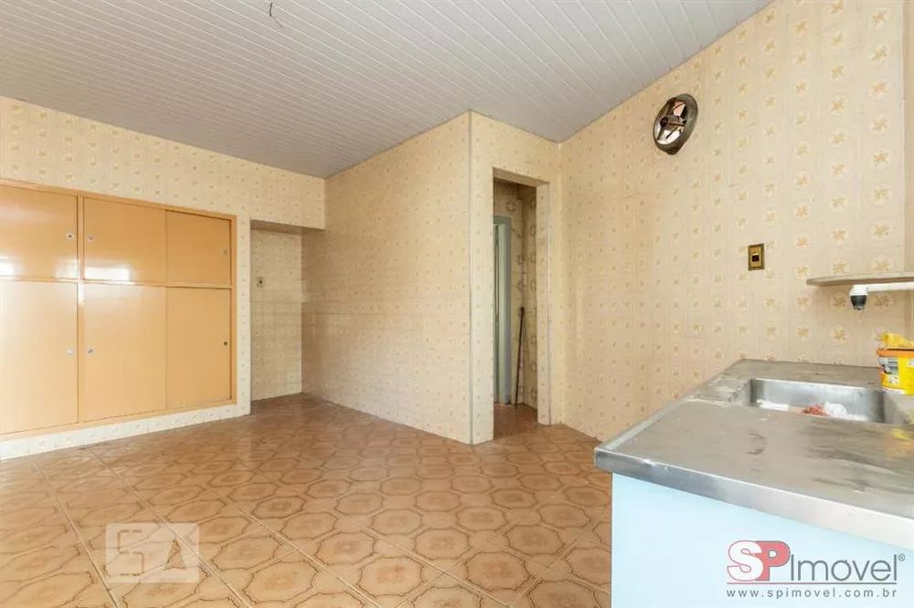 Casa à venda com 2 quartos, 120m² - Foto 2