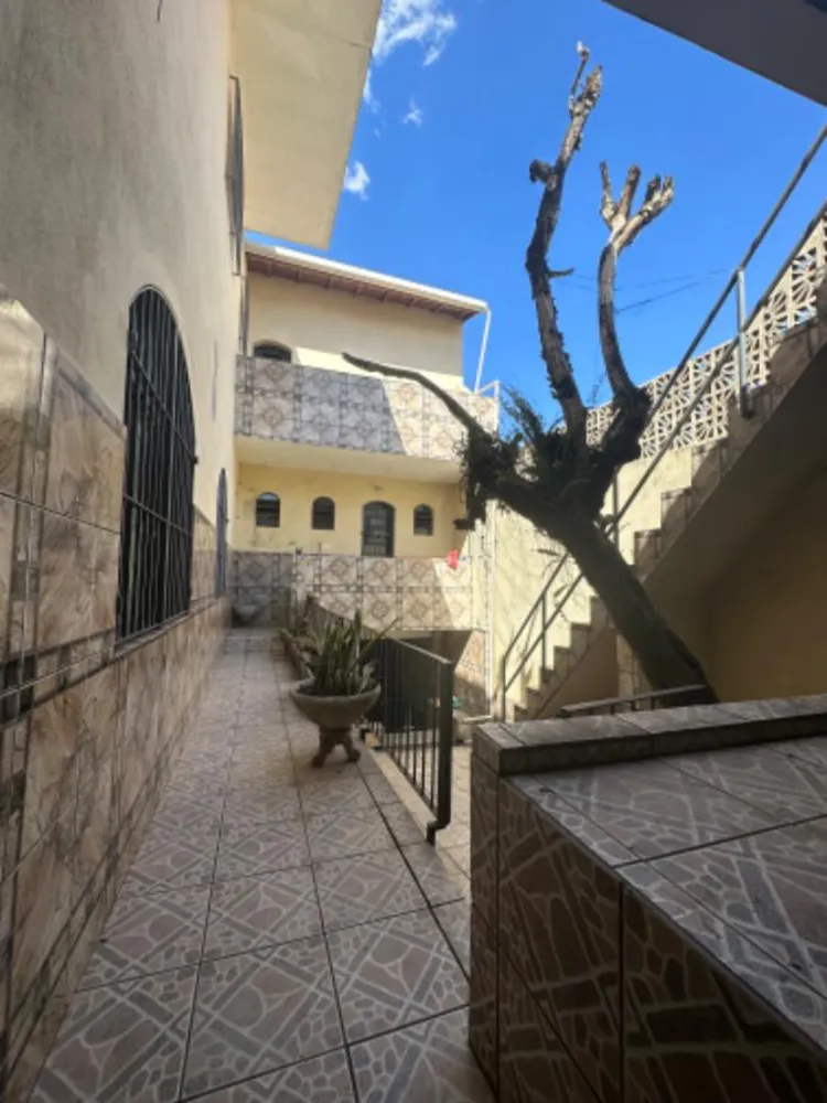 Casa, 4 quartos, 300 m² - Foto 1
