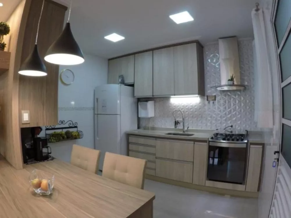 Sobrado à venda com 3 quartos, 114m² - Foto 1