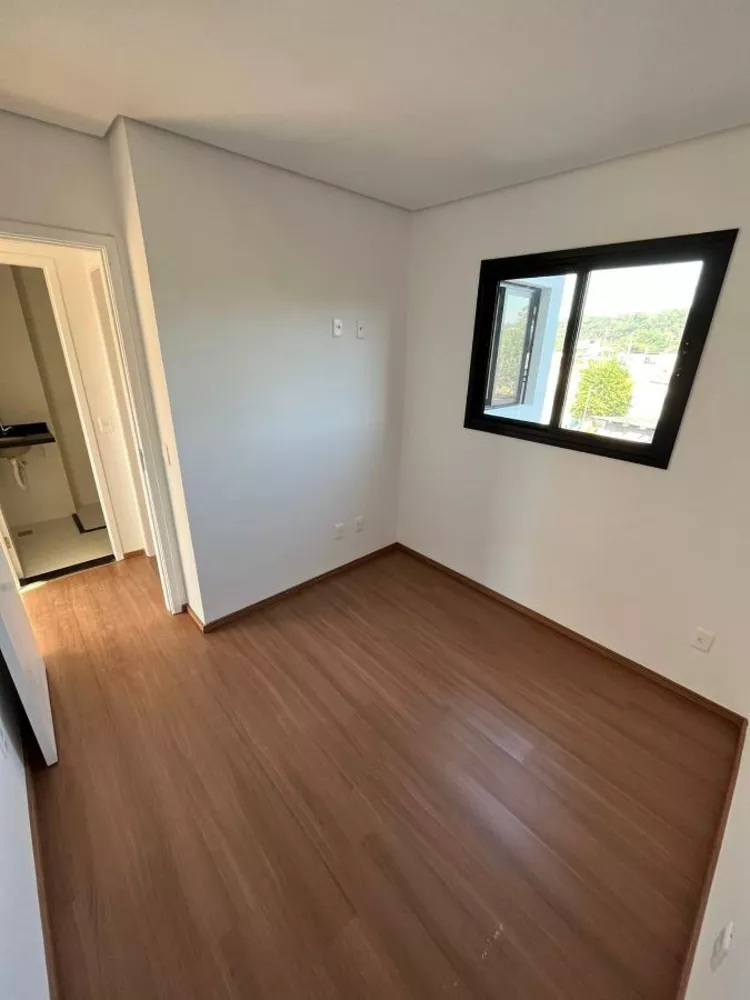 Apartamento à venda com 2 quartos, 38m² - Foto 4