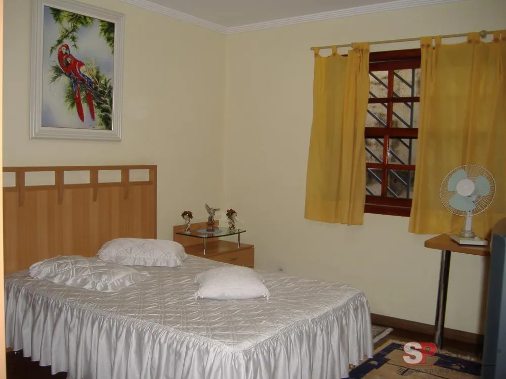 Casa, 4 quartos, 204 m² - Foto 1