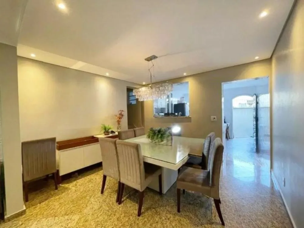 Sobrado, 3 quartos, 280 m² - Foto 1