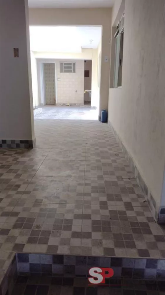 Casa à venda com 2 quartos, 160m² - Foto 4