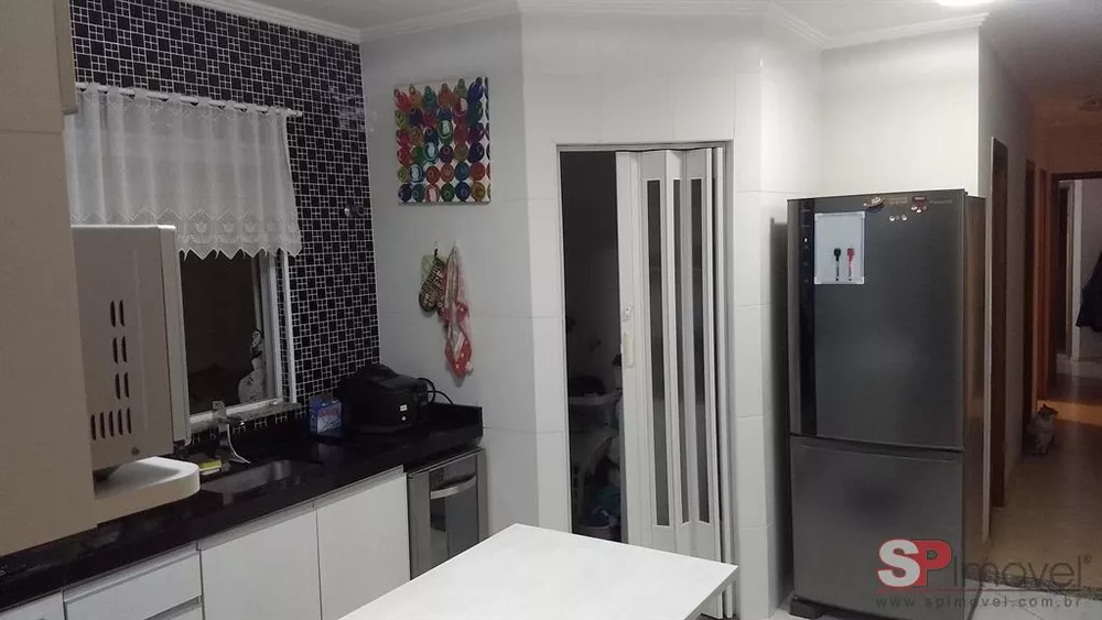 Apartamento à venda com 3 quartos, 70m² - Foto 4