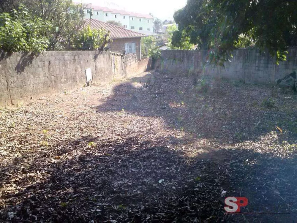 Terreno à venda com 1 quarto, 120m² - Foto 4