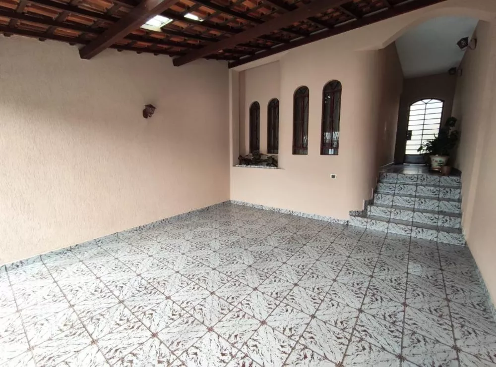 Sobrado à venda com 3 quartos, 120m² - Foto 2