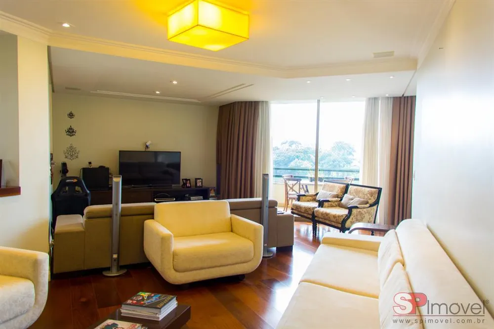 Apartamento, 3 quartos, 248 m² - Foto 1