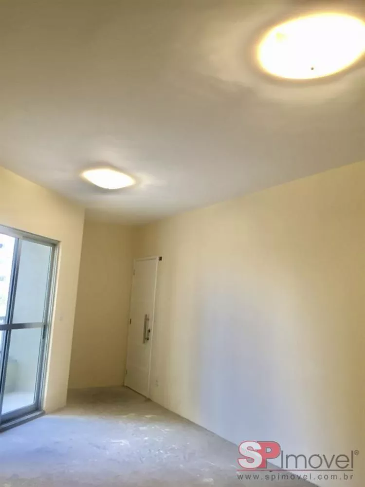 Apartamento à venda com 3 quartos, 87m² - Foto 2