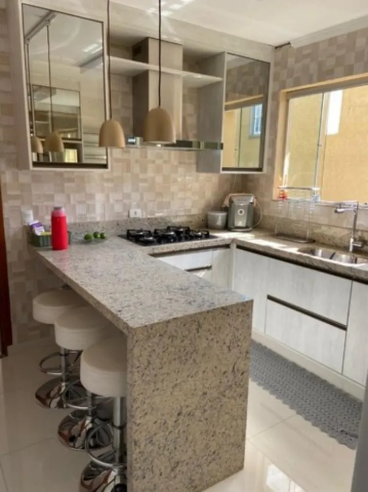Casa, 4 quartos, 250 m² - Foto 9