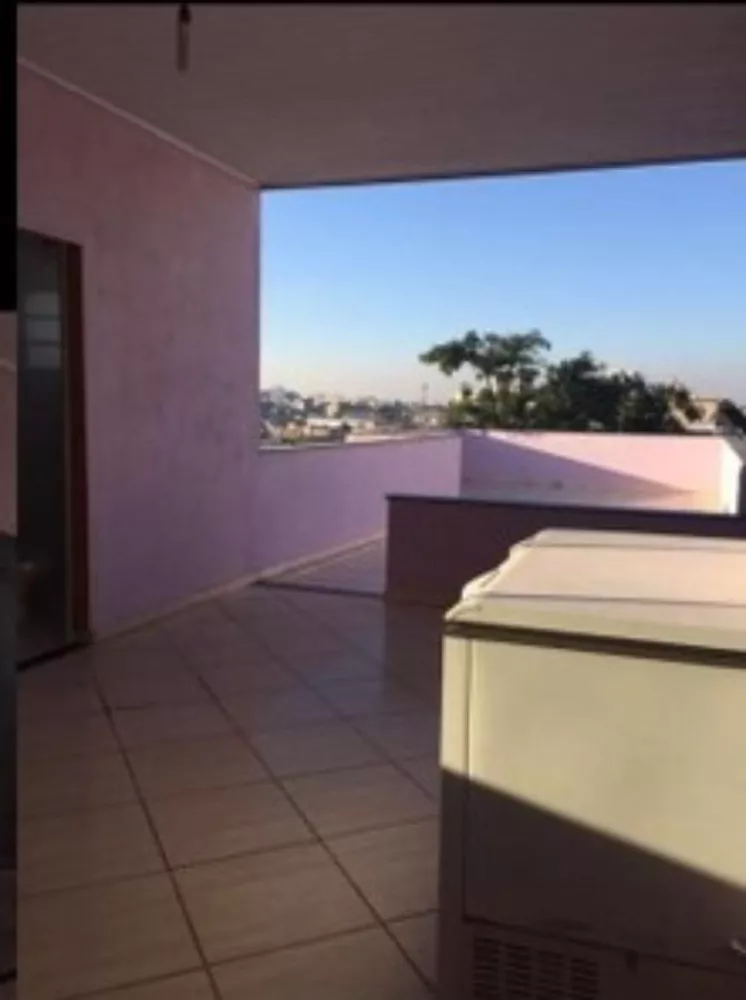 Sobrado à venda com 3 quartos, 350m² - Foto 2