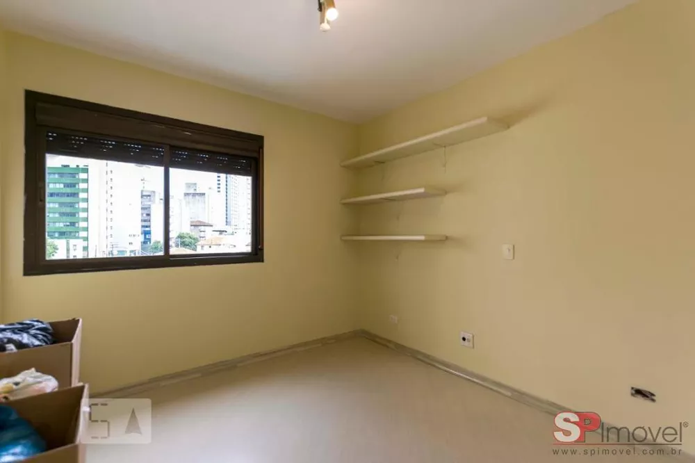 Apartamento à venda com 4 quartos, 220m² - Foto 1