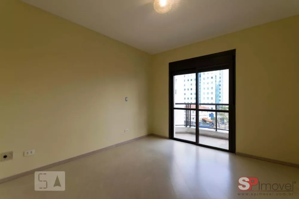 Apartamento à venda com 4 quartos, 220m² - Foto 2