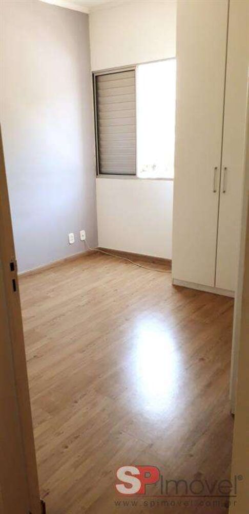 Apartamento à venda com 3 quartos, 65m² - Foto 2