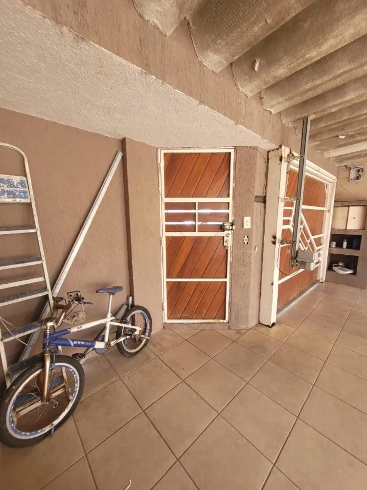 Casa, 3 quartos, 256 m² - Foto 2