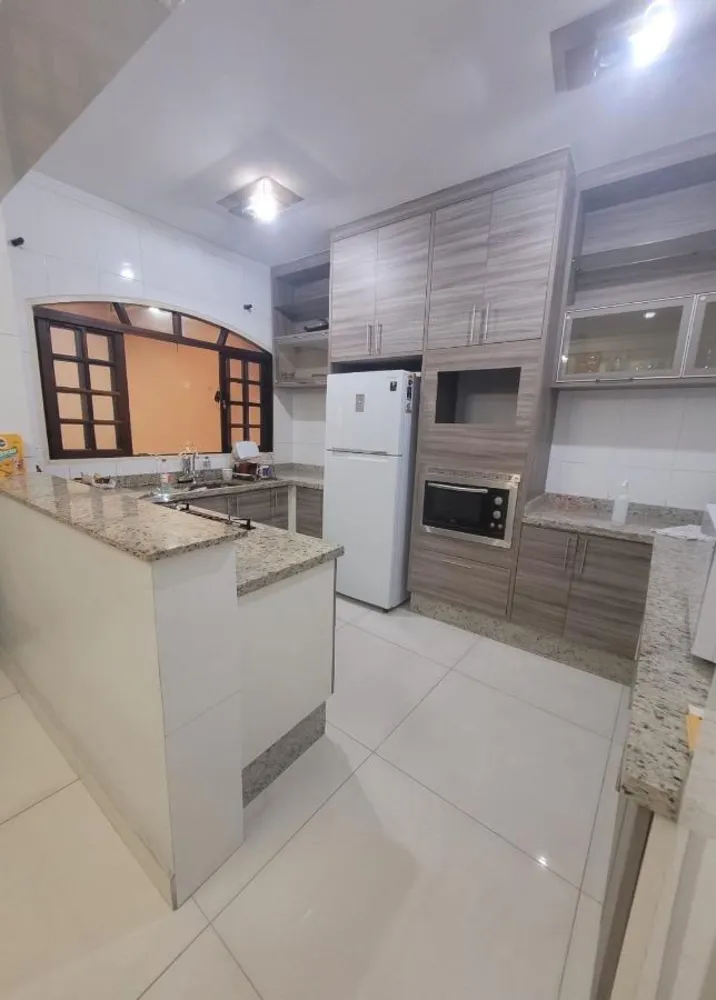 Casa, 3 quartos, 256 m² - Foto 5