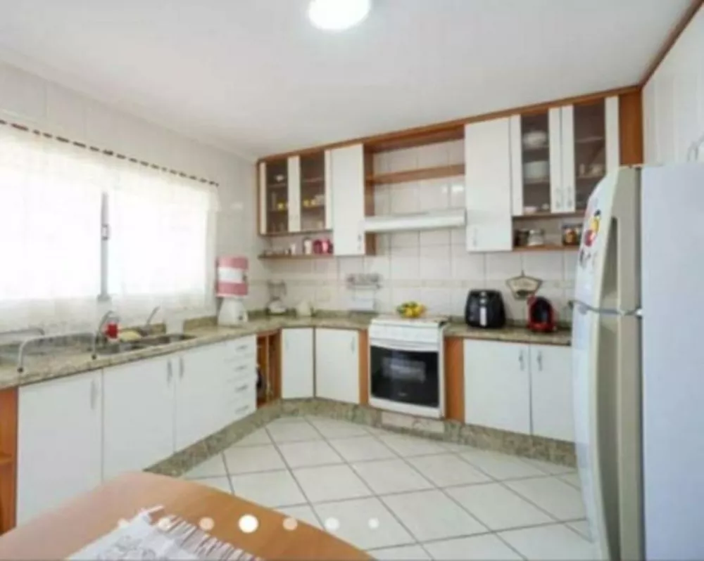 Apartamento à venda com 2 quartos, 88m² - Foto 2